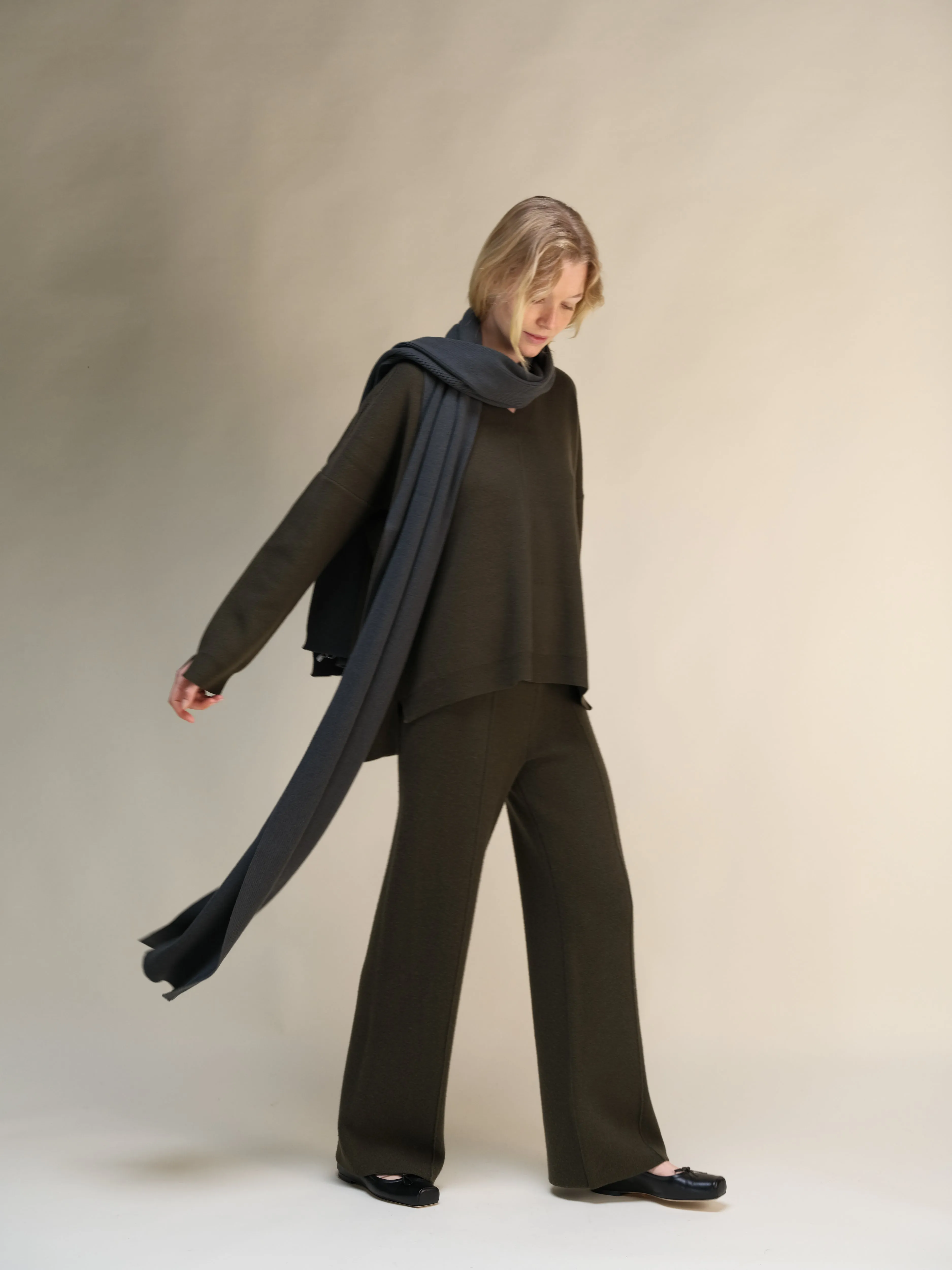 100% Pure Cashmere Maxi Scarf / Blanket