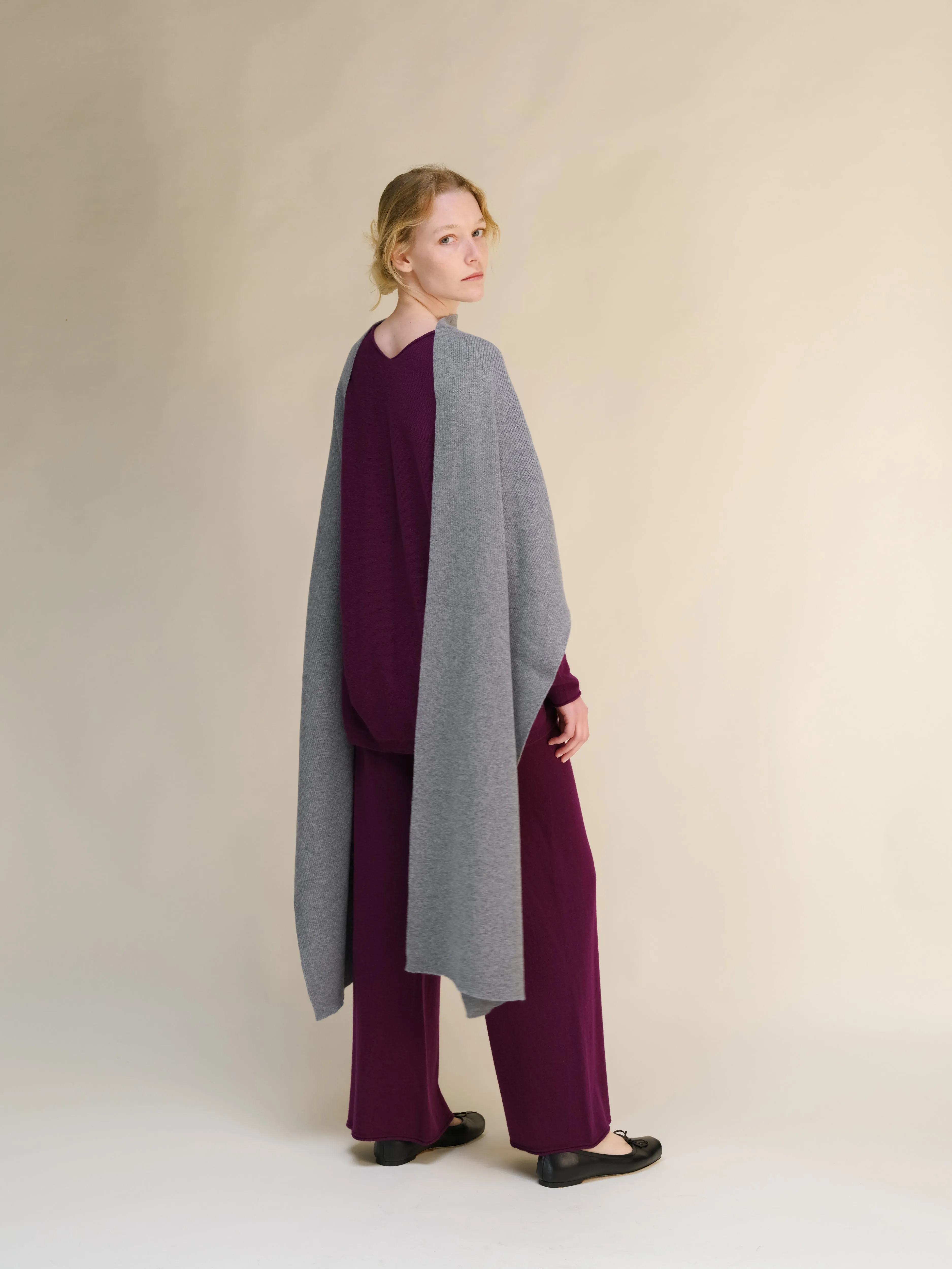 100% Pure Cashmere Maxi Scarf / Blanket