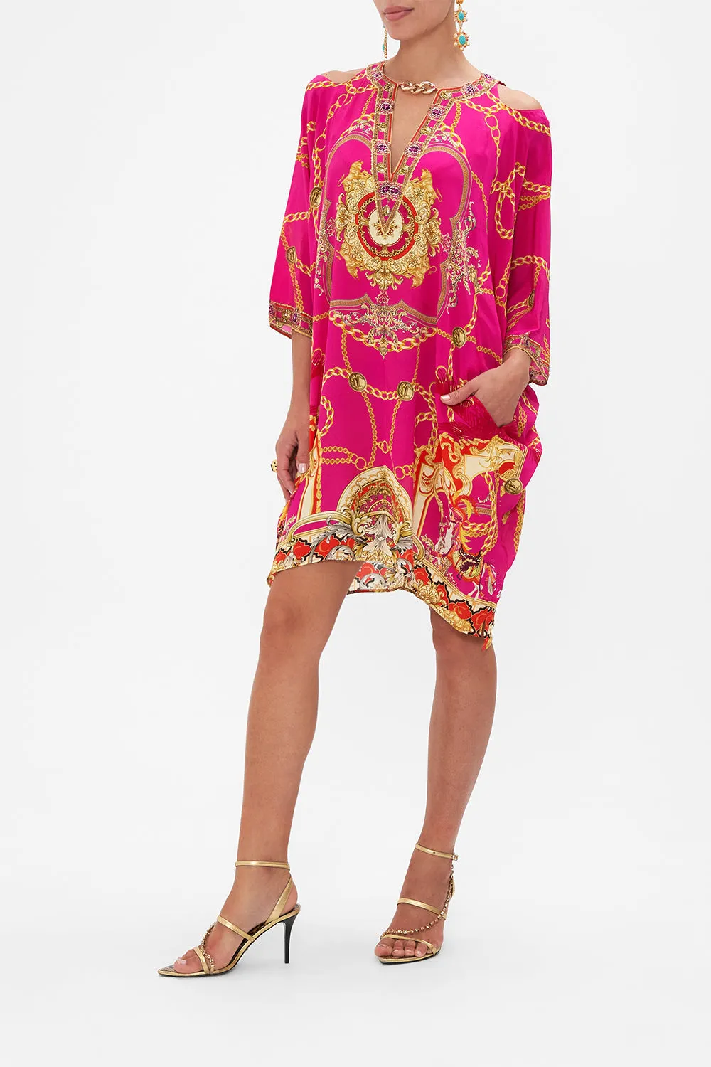 BATWING CUTOUT SHORT KAFTAN WILD AND RUNNING