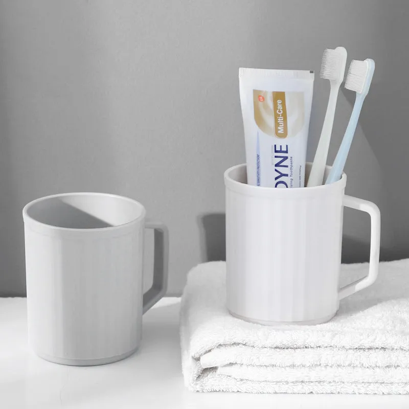Minimalist Plastic Toothbrush Cup, HG0081