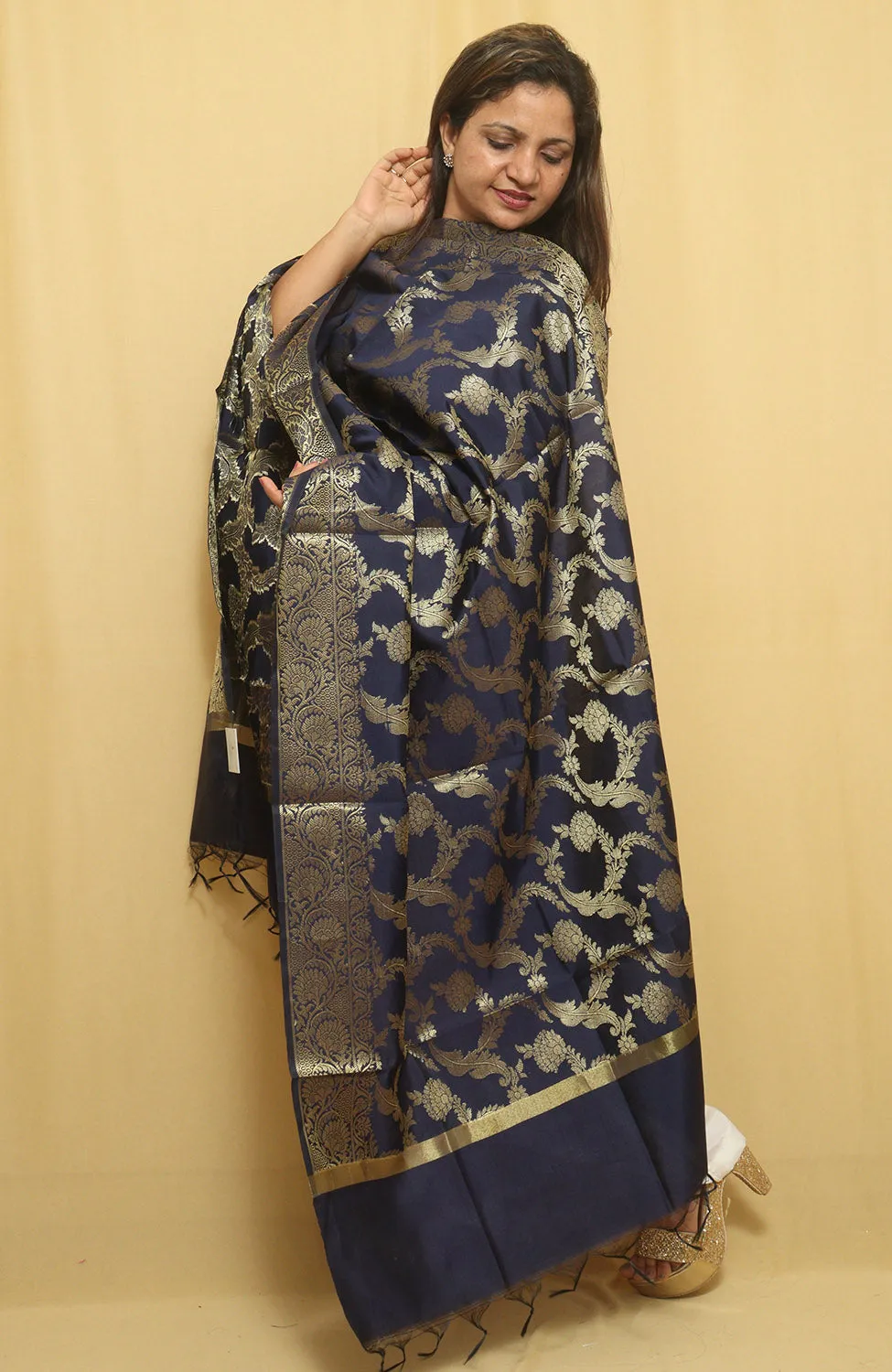 Stunning Blue Banarasi Silk Dupatta - Versatile and Elegant