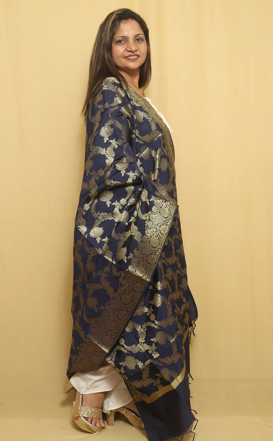 Stunning Blue Banarasi Silk Dupatta - Versatile and Elegant