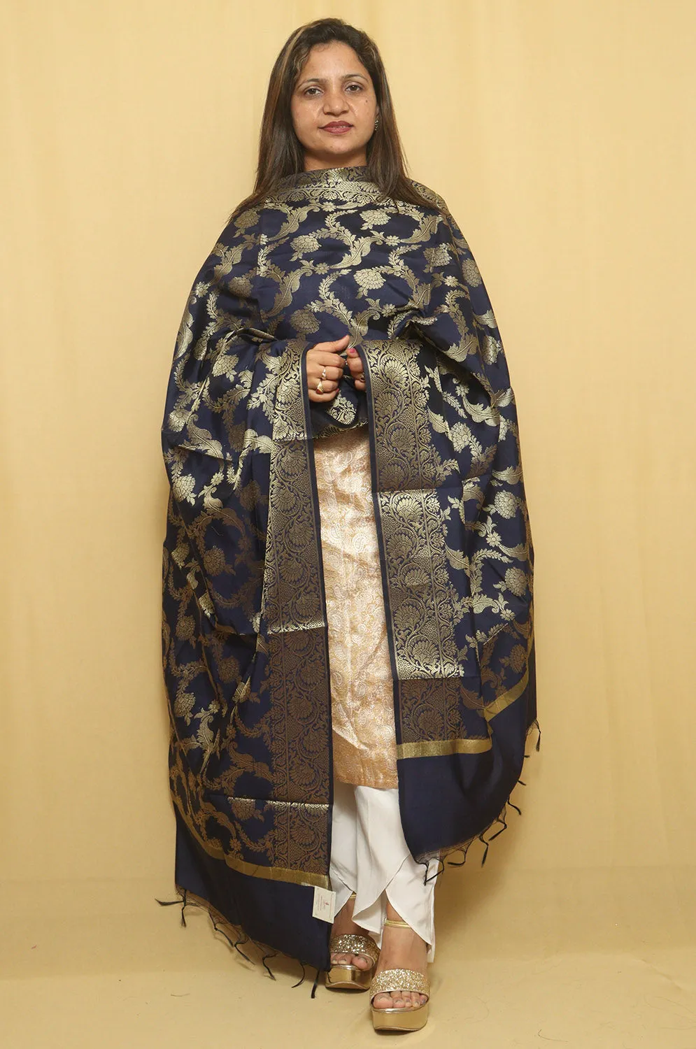 Stunning Blue Banarasi Silk Dupatta - Versatile and Elegant