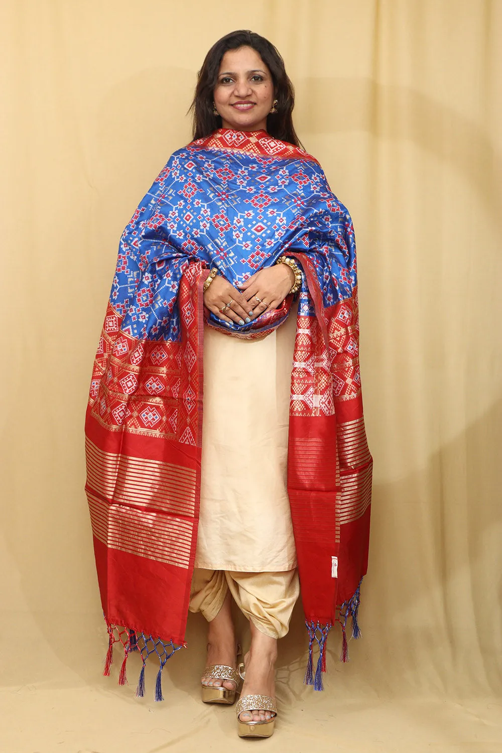 Stunning Blue Patola Silk Dupatta - Elegant and Timeless