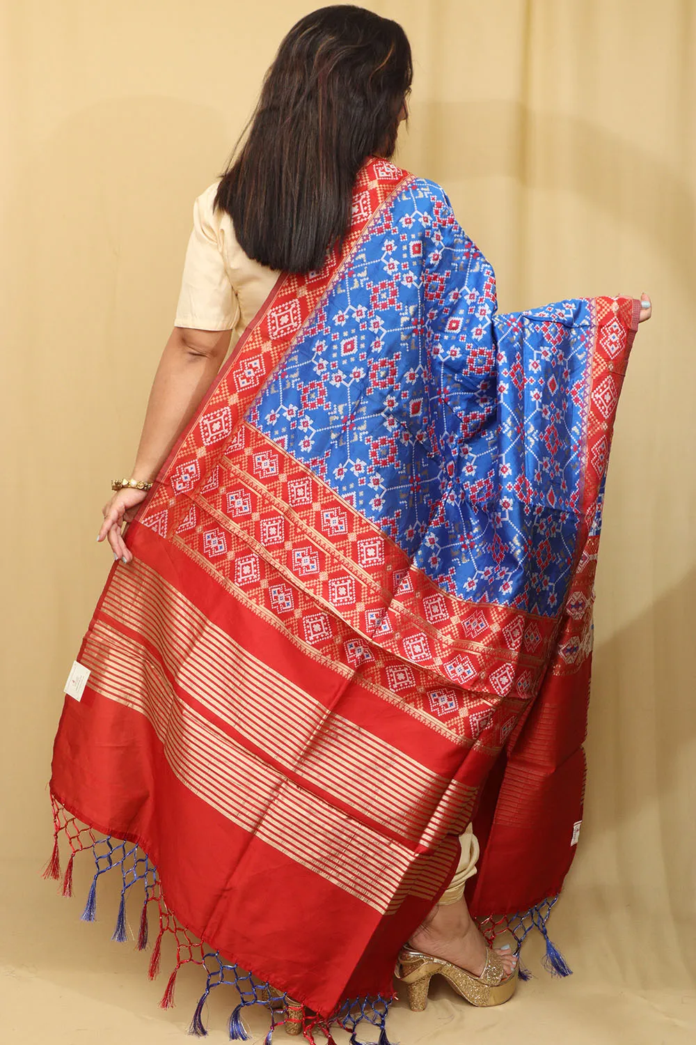 Stunning Blue Patola Silk Dupatta - Elegant and Timeless