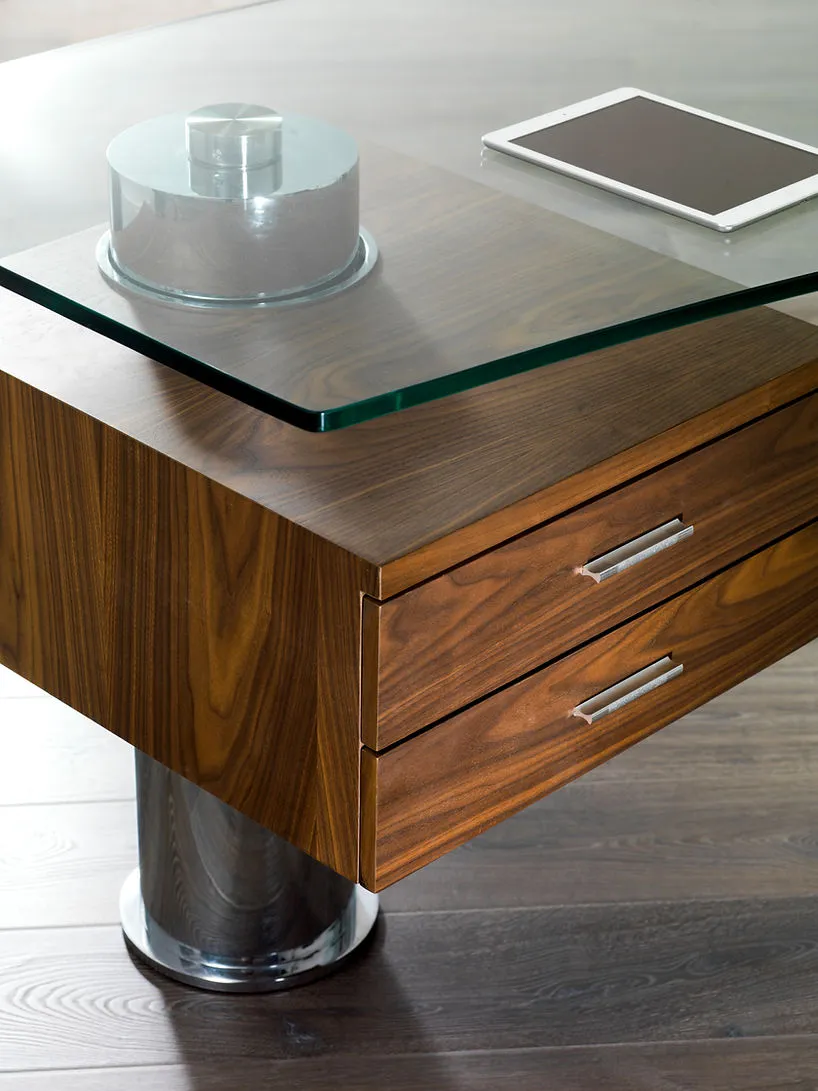 Trapeze Desk