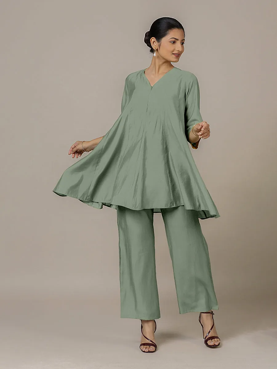 Tuhi x Rozaana | A Line Kurta in Mint Green with Thread Work | Coords or Only Kurta