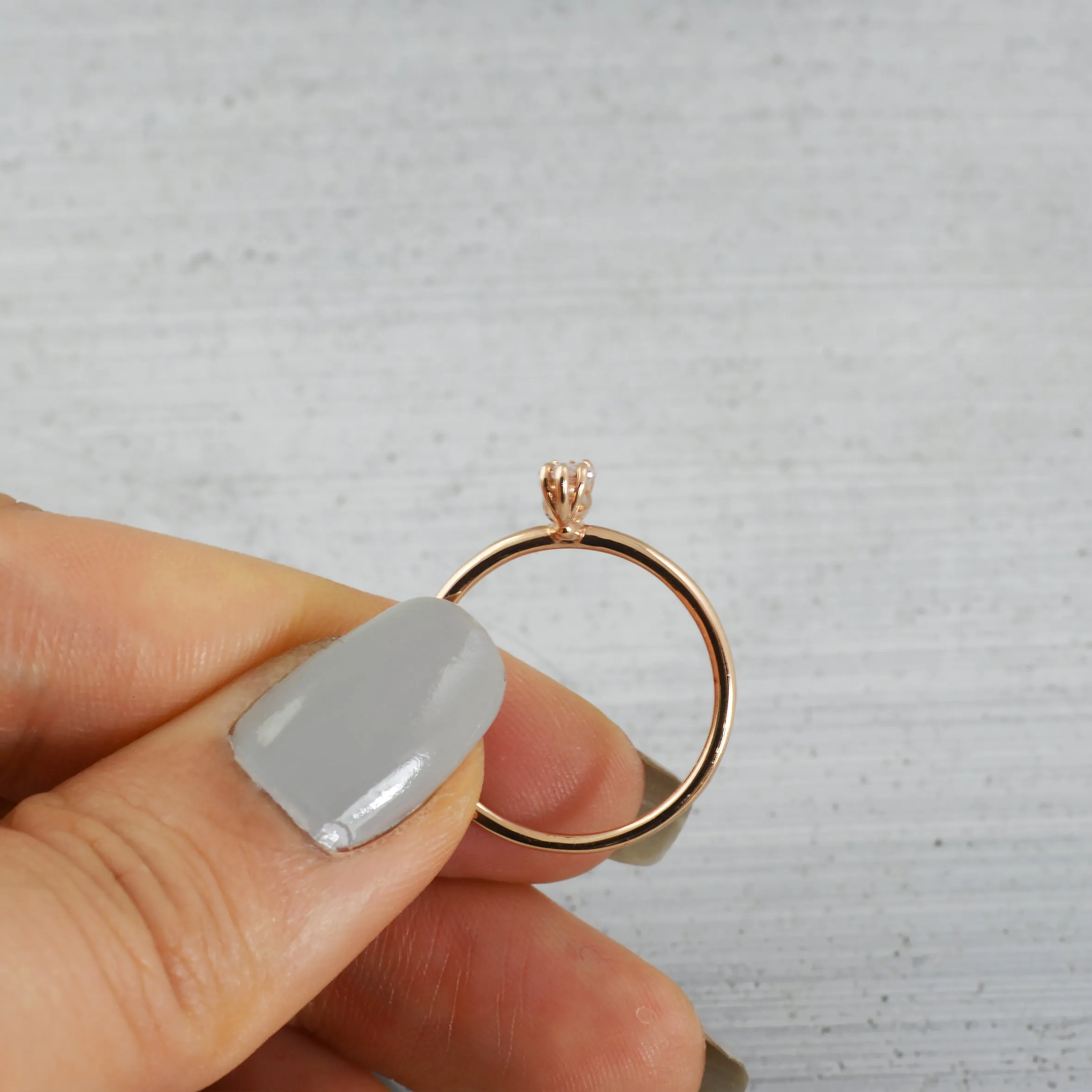Vertical marquise solitaire Ring - 14K/ 18K Gold