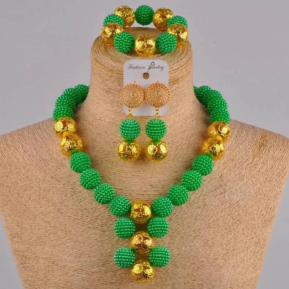 White Women Necklace Costume African Beads Jewelry Set